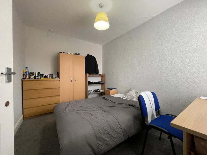 West End - Spare Rooms - All bills inc - Thumbnail 2
